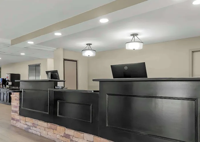 Hotel Western Saluki