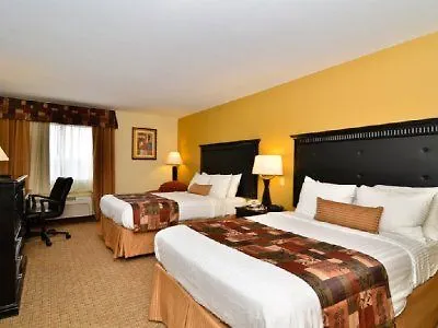 Western Saluki Hotel 3*