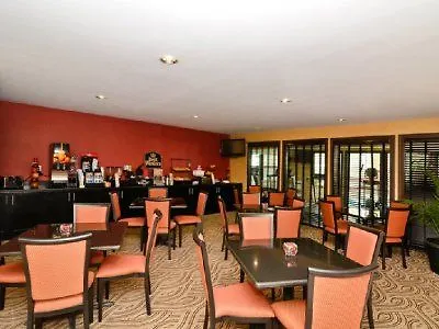 Hotel Western Saluki