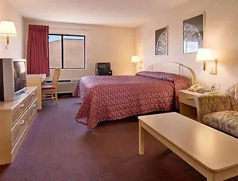 Western Saluki Hotel Carbondale