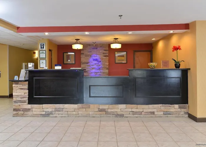 Hotel Western Saluki