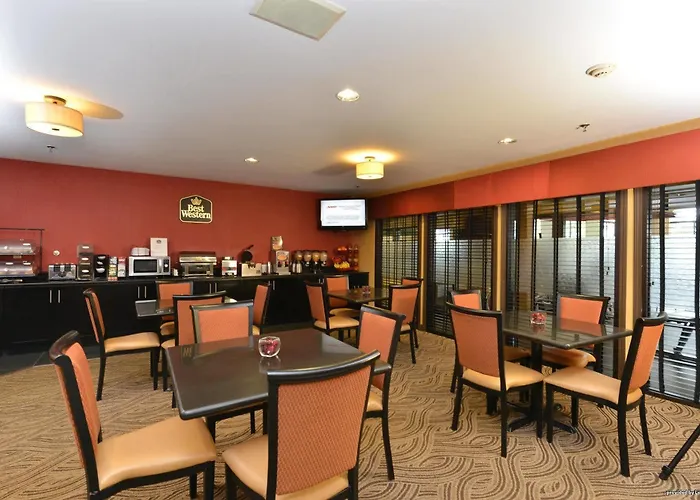 Hotel Western Saluki Carbondale